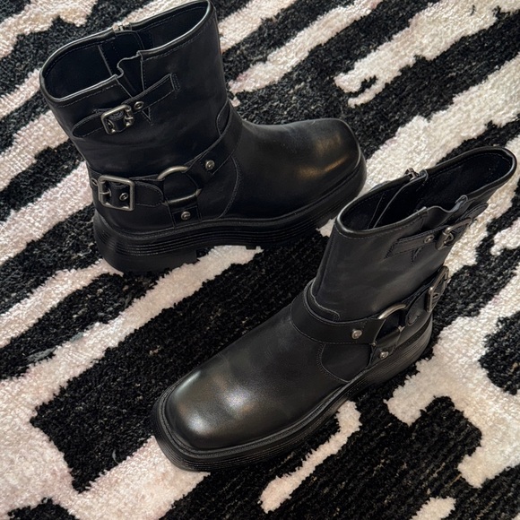 Black Combat Boots - Picture 2 of 8